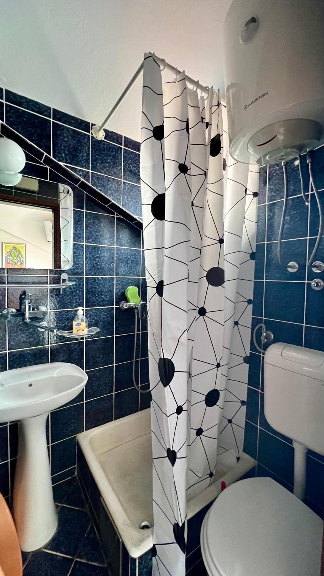 Apartments Holiday Budva Bagian luar foto