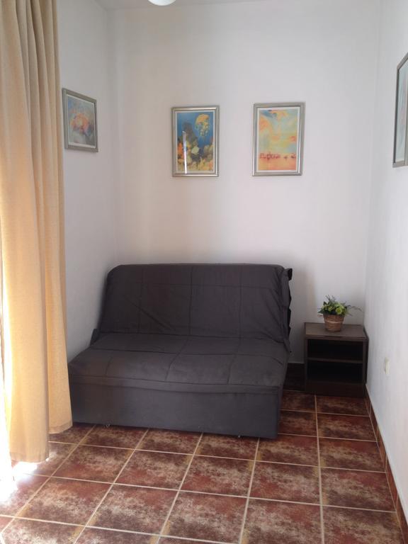Apartments Holiday Budva Bagian luar foto